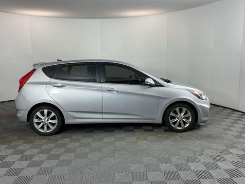 2013 Hyundai Accent SE