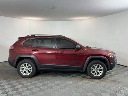 Velvet Red Pearlcoat 2019 Jeep Cherokee Trailhawk