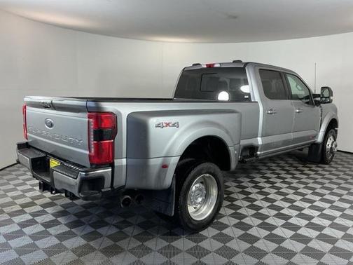 2024 Ford F-450 Lariat