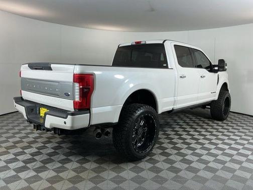 White Platinum 2017 Ford F-350 Platinum