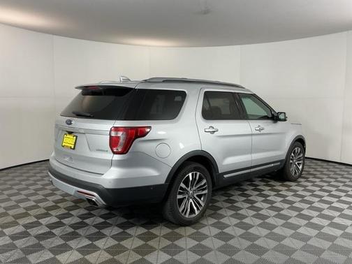 2017 Ford Explorer Platinum