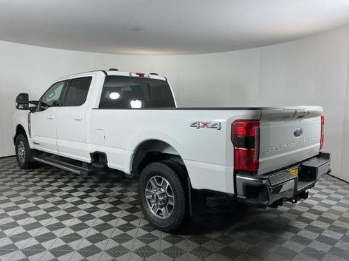 White 2024 Ford F-350 Lariat