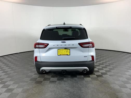 2025 Ford Escape PHEV SE