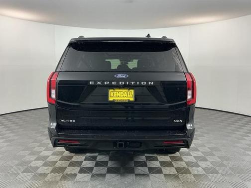 2025 Ford Expedition Max Active 4x4