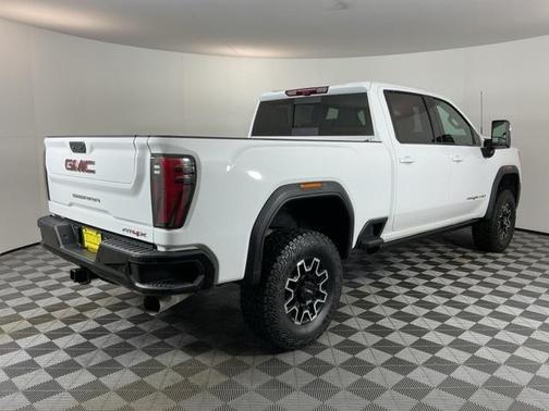 2024 GMC Sierra 2500 AT4