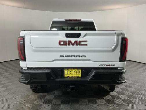 2024 GMC Sierra 2500 AT4