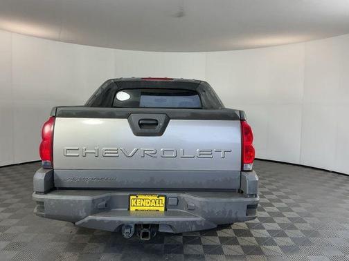 Light Pewter Metallic 2002 Chevrolet Avalanche 1500