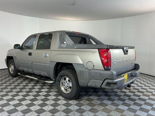 Light Pewter Metallic 2002 Chevrolet Avalanche 1500