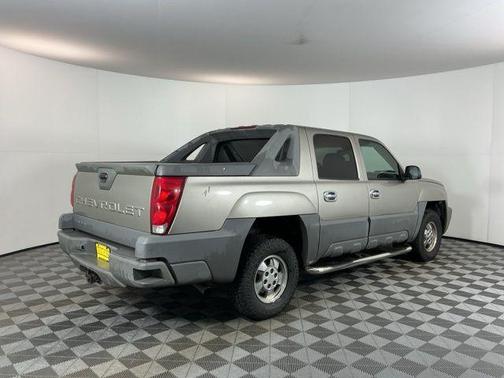 Light Pewter Metallic 2002 Chevrolet Avalanche 1500