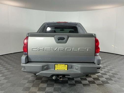 Light Pewter Metallic 2002 Chevrolet Avalanche 1500