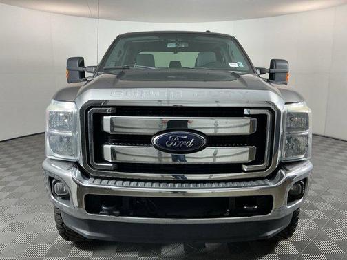 Magnetic 2016 Ford F-250 XLT