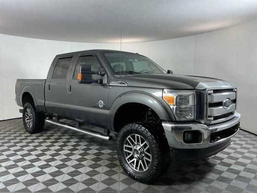 Magnetic 2016 Ford F-250 XLT