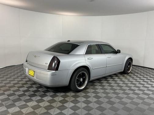 2005 Chrysler 300 Touring
