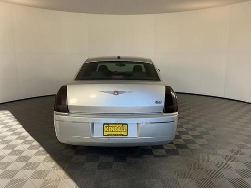 2005 Chrysler 300 Touring