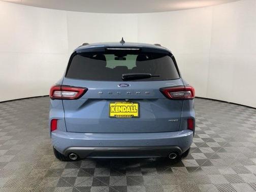 2025 Ford Escape ST-Line Elite
