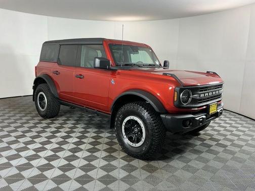 Hot Pepper Red Metallic Tinted Clearcoat 2022 Ford Bronco Black Diamond