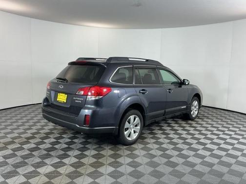 2010 Subaru Outback 3.6 R Limited