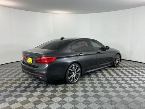 2018 BMW 540 540i