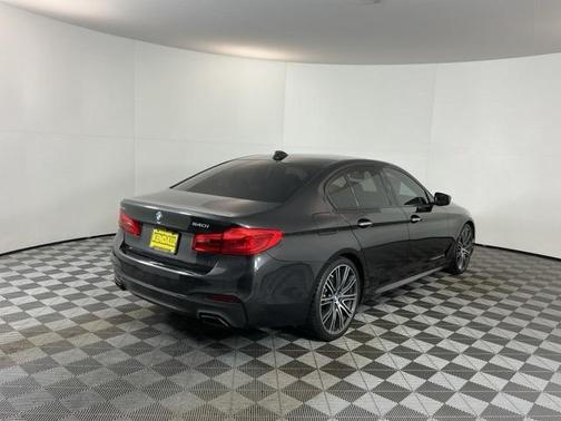 2018 BMW 540 540i