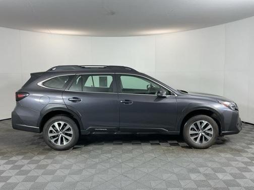2025 Subaru Outback Base