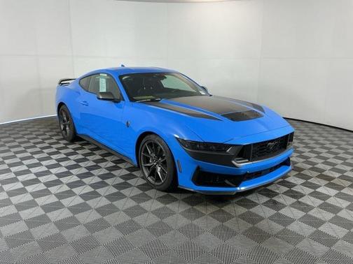 2025 Ford Mustang Dark Horse Fastback