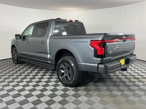 2025 Ford F-150 Lightning LARIAT