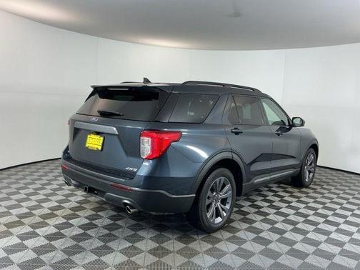 Stone Blue Metallic 2022 Ford Explorer XLT