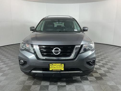 2017 Nissan Pathfinder SL