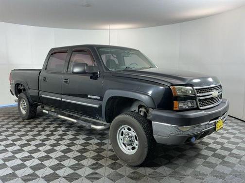Black 2005 Chevrolet Silverado 2500 LS H/D Crew Cab