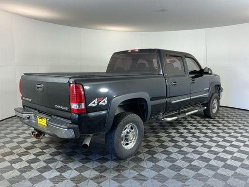 Black 2005 Chevrolet Silverado 2500 LS H/D Crew Cab