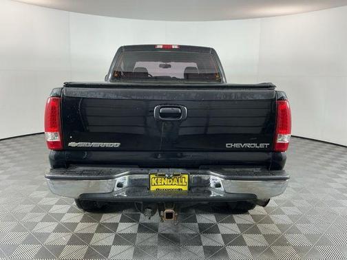 Black 2005 Chevrolet Silverado 2500 LS H/D Crew Cab