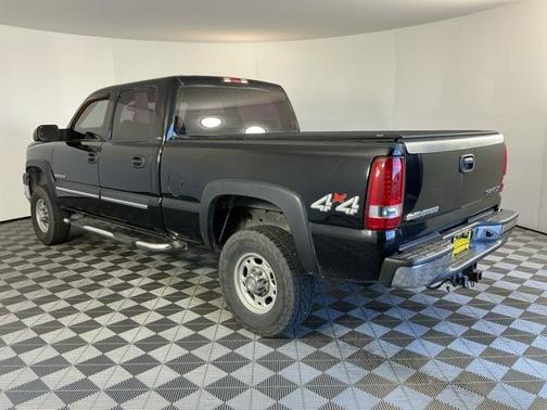 2005 Chevrolet Silverado 2500 LS H/D Crew Cab