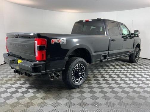 2025 Ford F-350 Platinum