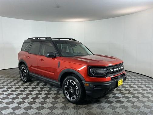 Hot Pepper Red Metallic Tinted Clearcoat 2024 Ford Bronco Sport Outer Banks