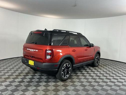 Hot Pepper Red Metallic Tinted Clearcoat 2024 Ford Bronco Sport Outer Banks