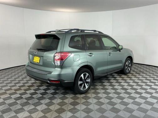 Green Metallic 2017 Subaru Forester 2.5i Premium