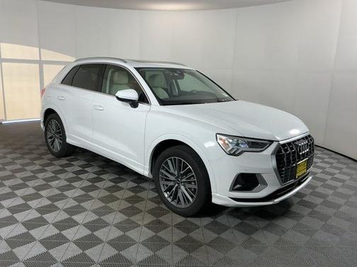 2022 Audi Q3 40 Premium Plus