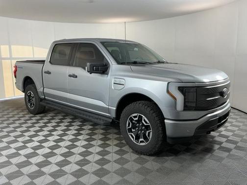 2023 Ford F-150 Lightning XLT