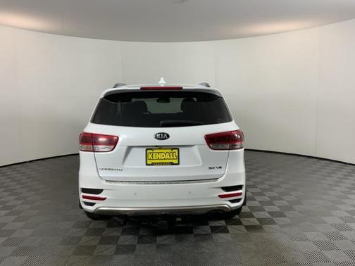 2018 Kia Sorento SX