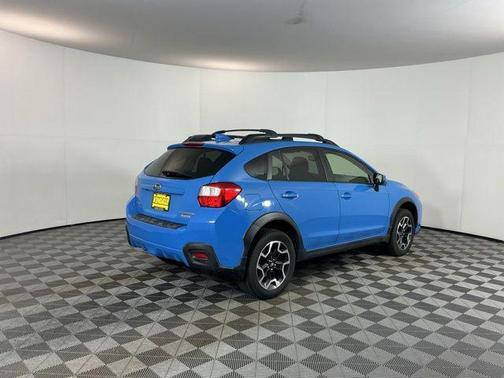 Hyper Blue 2016 Subaru Crosstrek 2.0i Limited