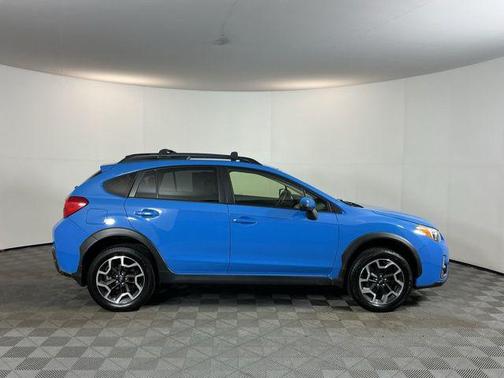 Hyper Blue 2016 Subaru Crosstrek 2.0i Limited