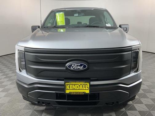 2025 Ford F-150 Lightning Pro