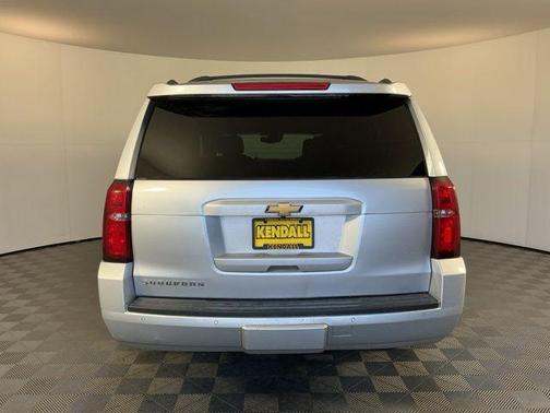 Silver Ice Metallic 2016 Chevrolet Suburban LT