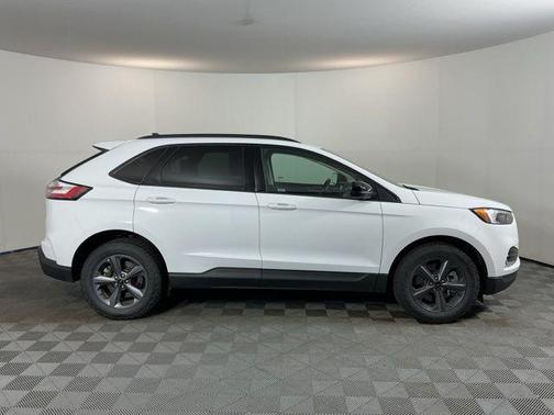 Oxford White 2024 Ford Edge SEL