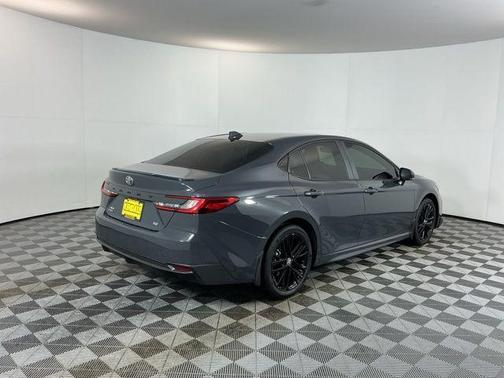 Underground 2025 Toyota Camry SE