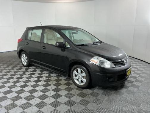 2011 Nissan Versa 1.8 SL
