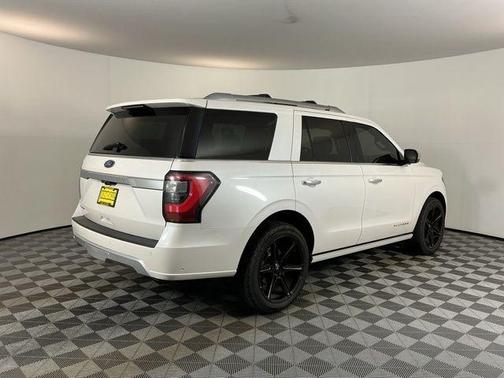 White Platinum Metallic Tri-Coat 2019 Ford Expedition Platinum