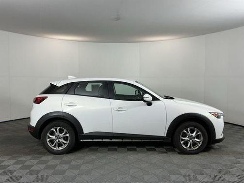 Crystal White Pearl 2016 Mazda CX-3 Touring