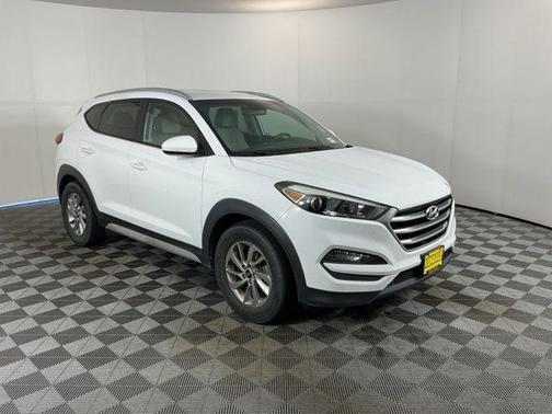 Dazzling White 2018 Hyundai TUCSON SEL