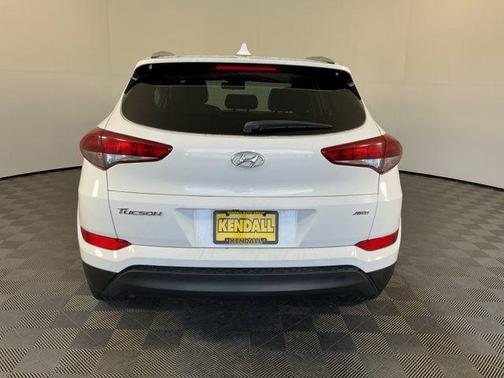 Dazzling White 2018 Hyundai TUCSON SEL